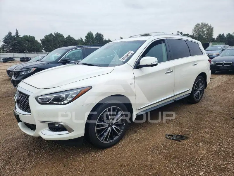 2016 Infinity QX60 photo
