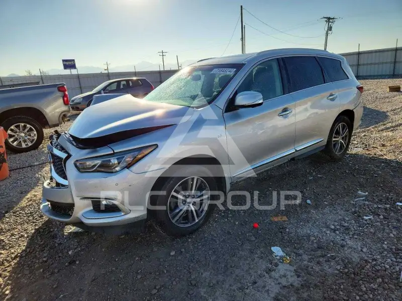 2016 Infinity QX60 photo