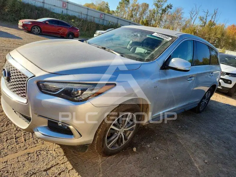 2016 Infinity QX60 photo