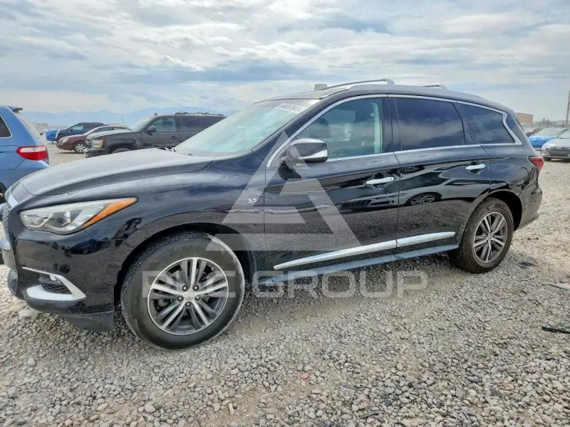 2016 Infinity QX60 photo
