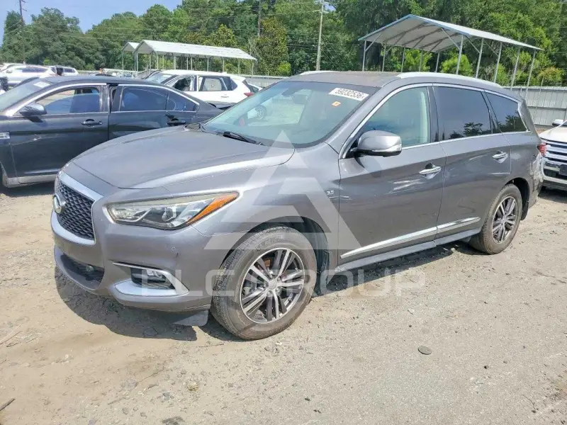 2016 Infinity QX60 photo