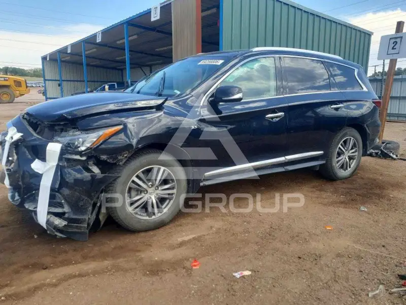 2016 Infinity QX60 photo