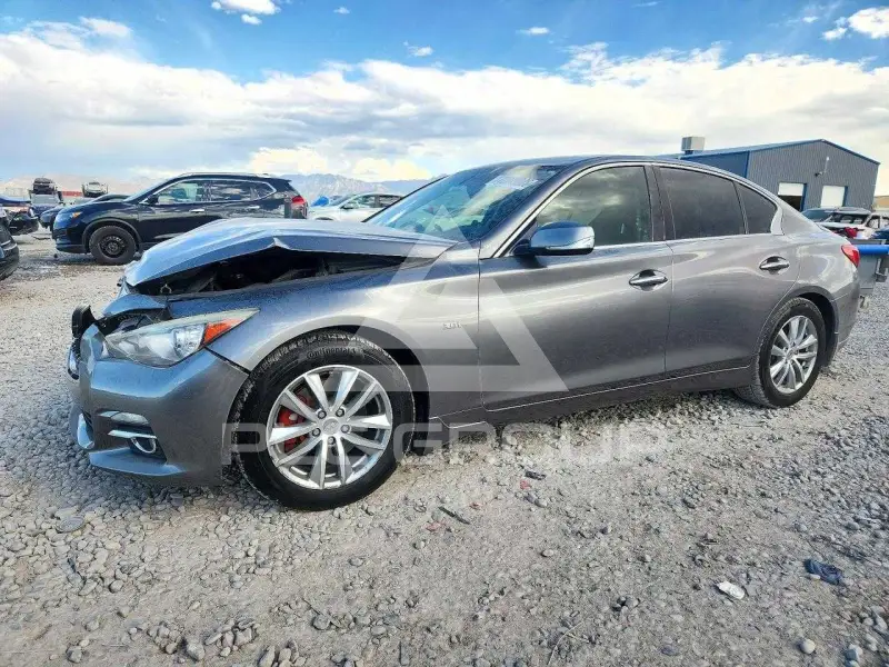 2016 Infinity Q50 photo