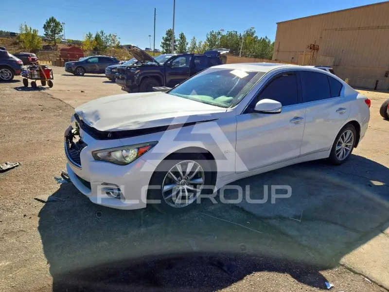 2016 Infinity Q50 photo