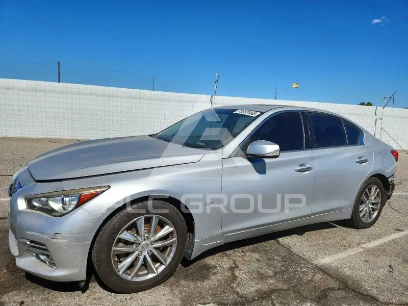 2016 Infinity Q50 фото