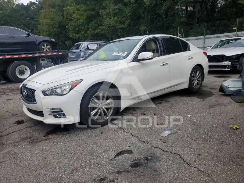 2016 Infinity Q50 фото