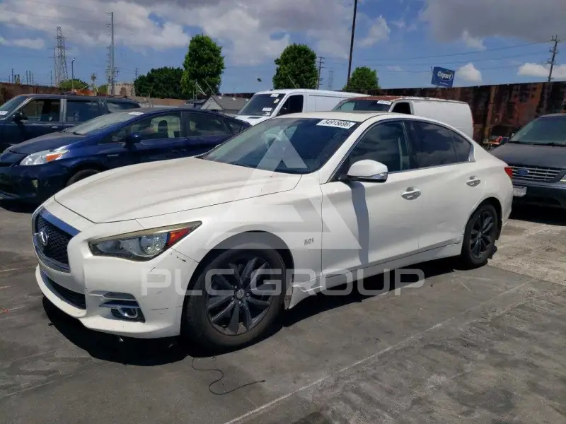 2016 Infinity Q50 фото