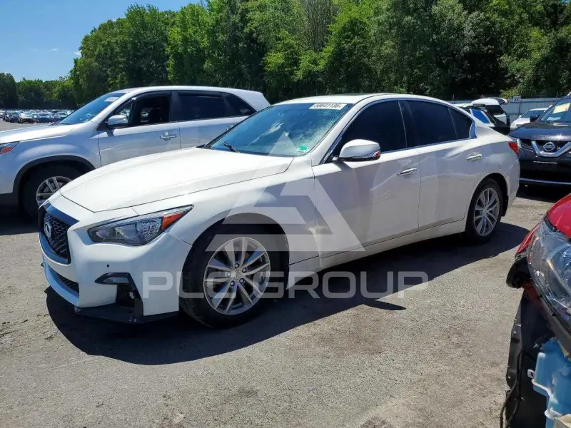 2016 Infinity Q50 фото