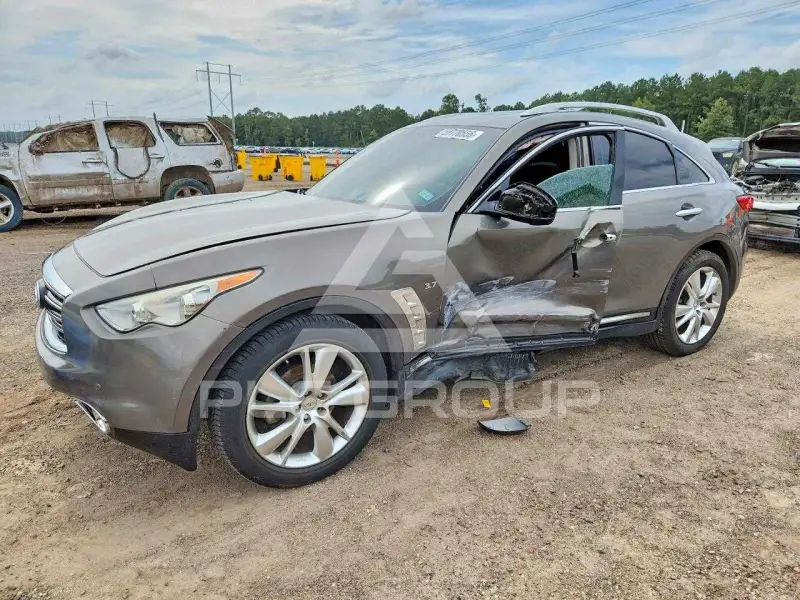 2016 Infinity QX70 фото
