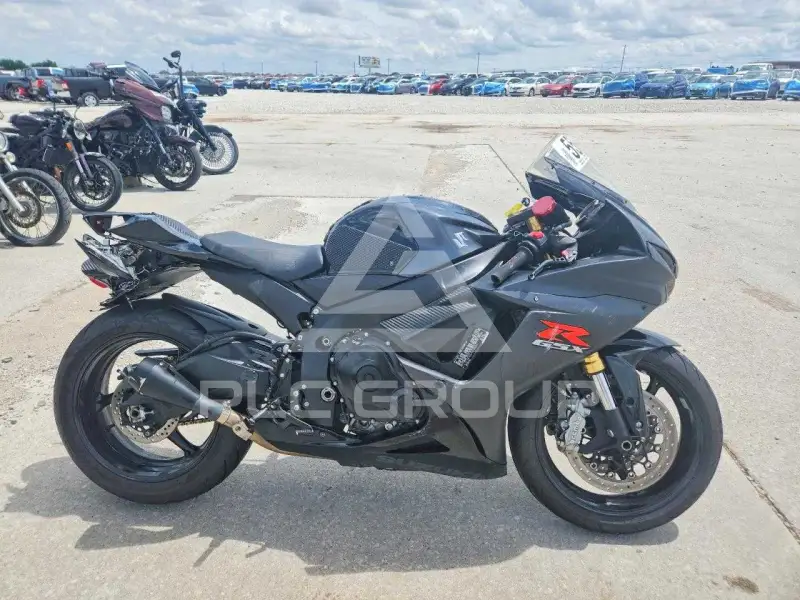 2016 Suzuki GSX-R750 фото
