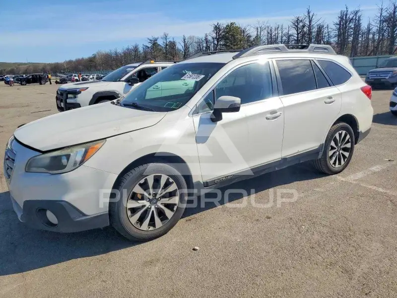 2016 Subaru Outback photo
