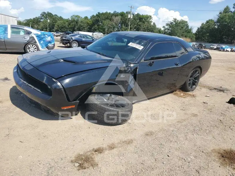 2016 Dodge CHALLENGER photo
