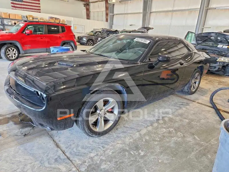 2016 Dodge CHALLENGER photo