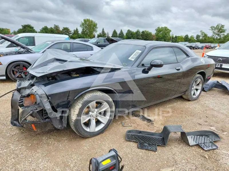 2016 Dodge CHALLENGER photo
