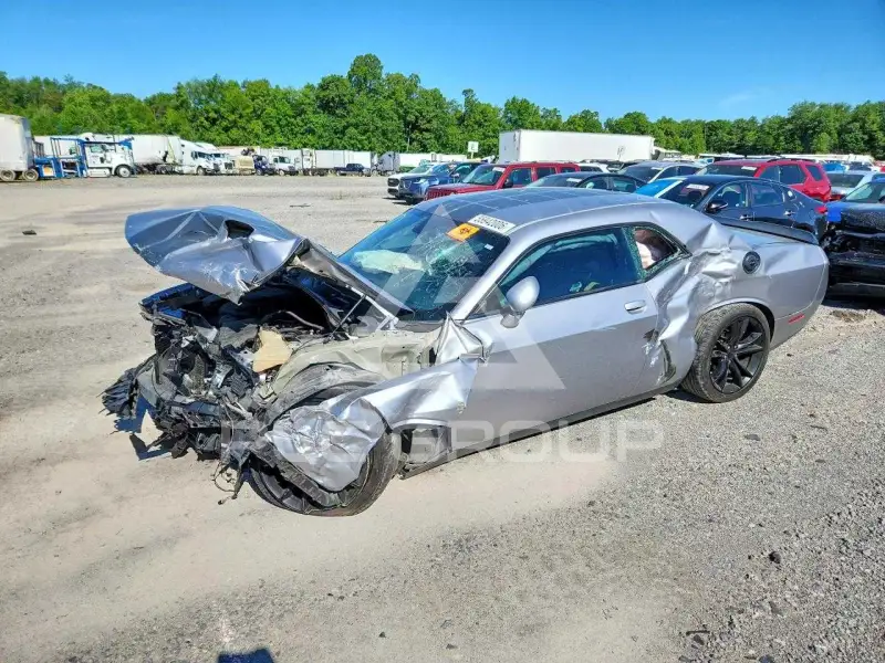 2016 Dodge CHALLENGER photo