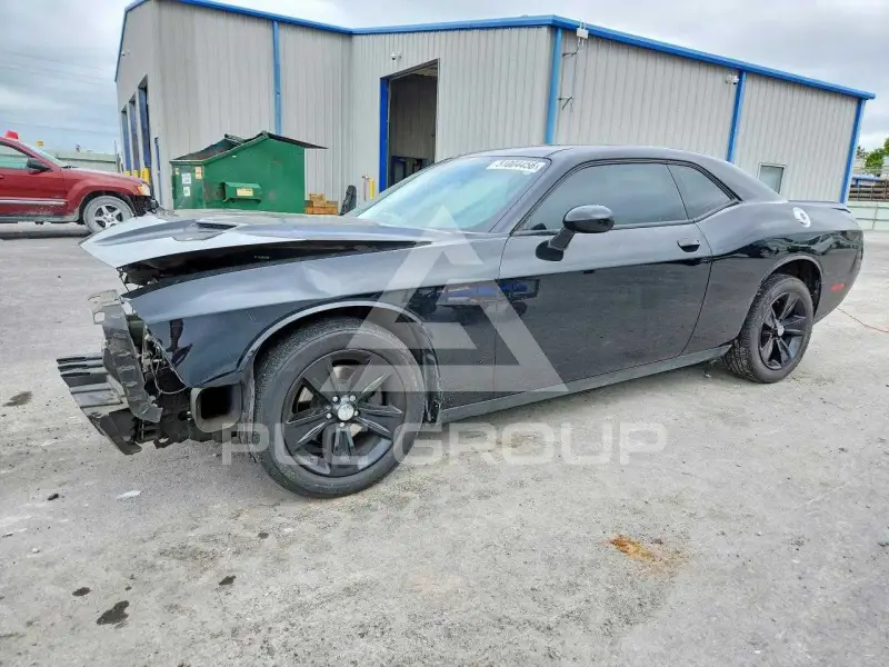 2016 Dodge CHALLENGER photo