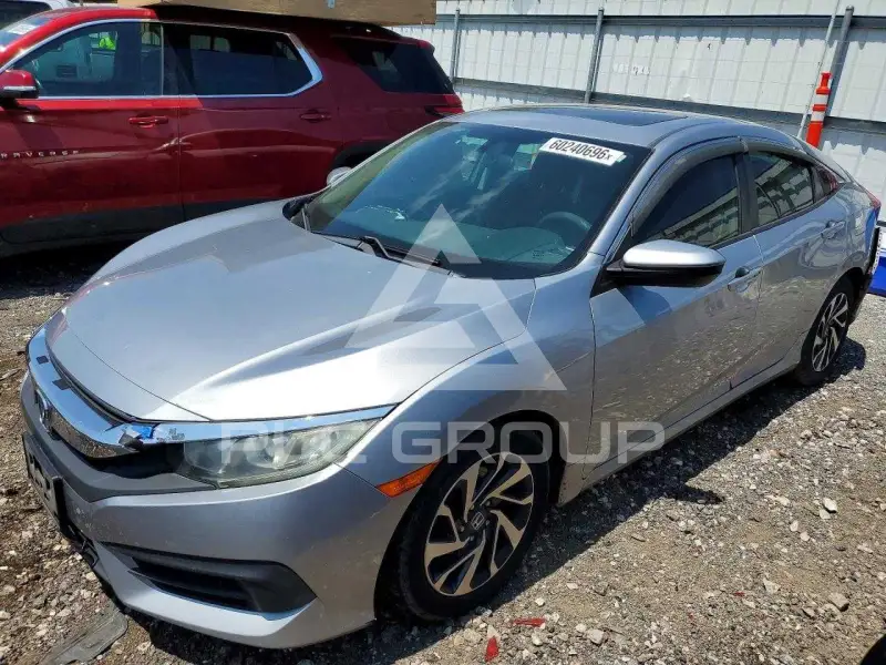 2016 Honda CIVIC фото