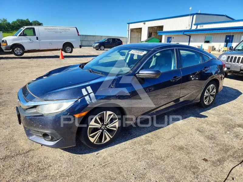 2016 Honda CIVIC фото