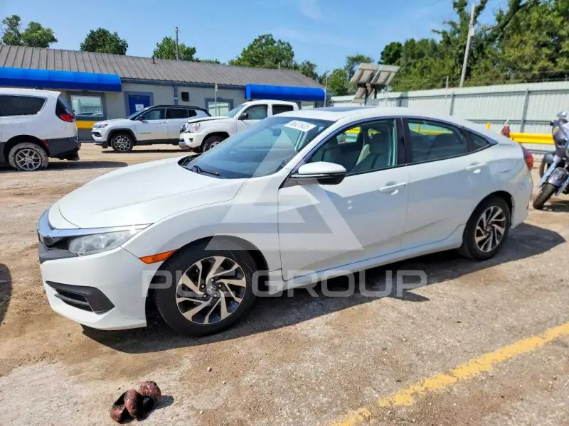2016 Honda CIVIC фото