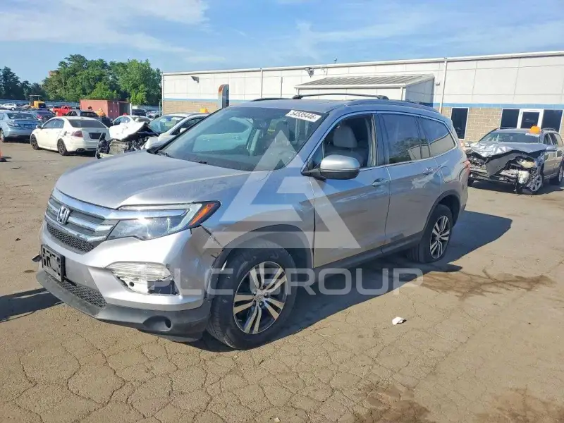 2016 Honda PILOT photo
