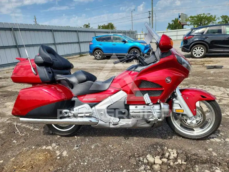 2016 Honda GL photo