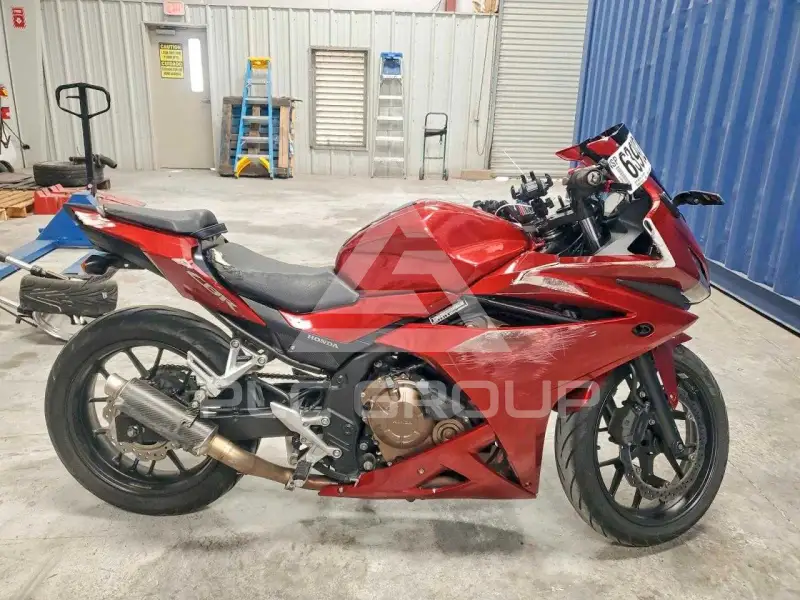 2016 Honda CBR photo