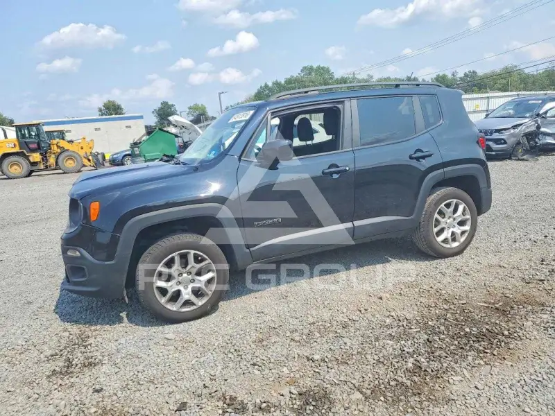 2016 Jeep Renegade photo