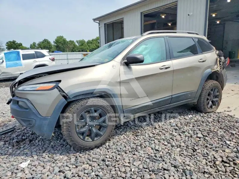 2016 Jeep CHEROKEE photo