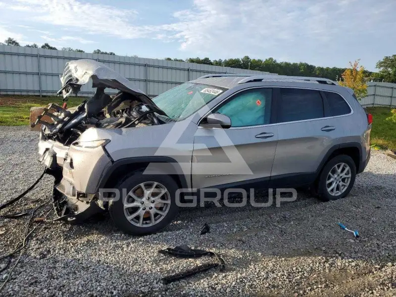 2016 Jeep CHEROKEE фото
