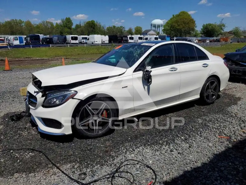 2016 Mercedes Benz C-Class photo