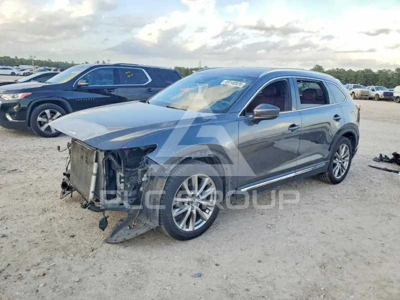 2016 Mazda CX-9 photo