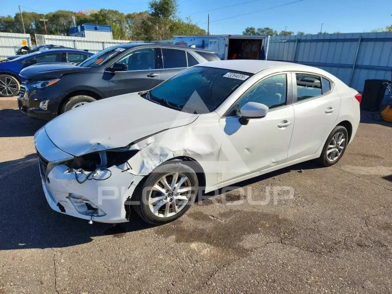 2016 Mazda 3 фото