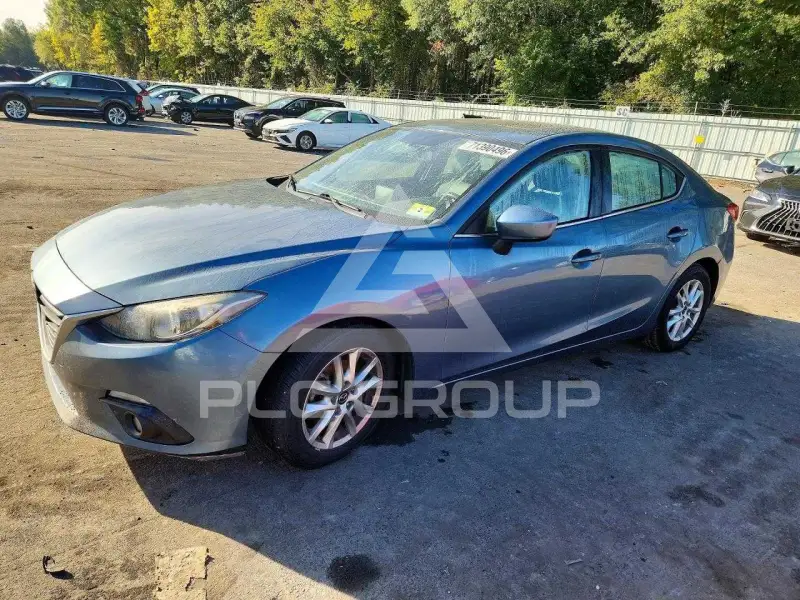 2016 Mazda 3 photo