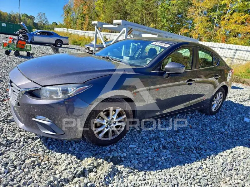 2016 Mazda 3 фото