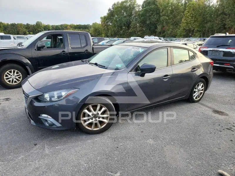 2016 Mazda 3 photo