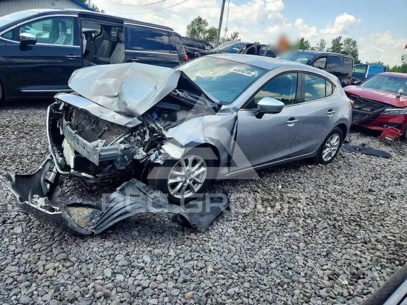 2016 Mazda 3 фото