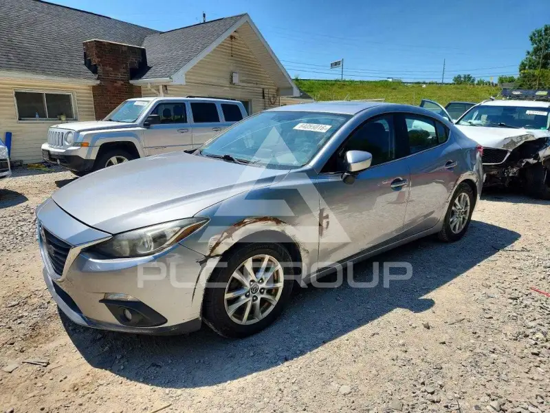 2016 Mazda 3 фото