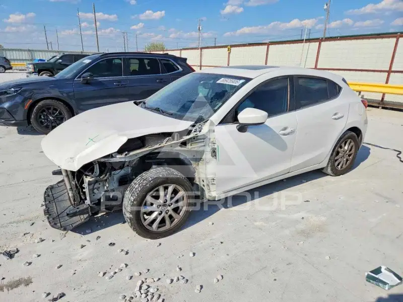 2016 Mazda 3 фото