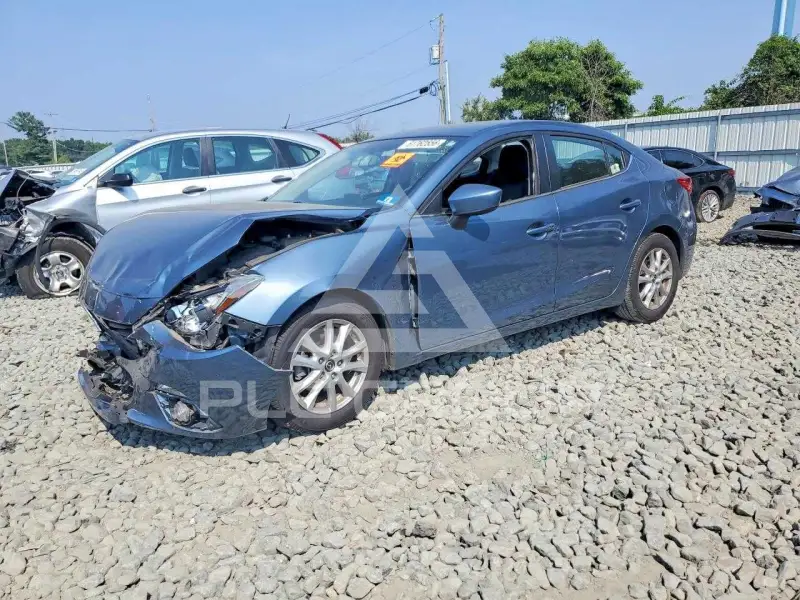 2016 Mazda 3 photo