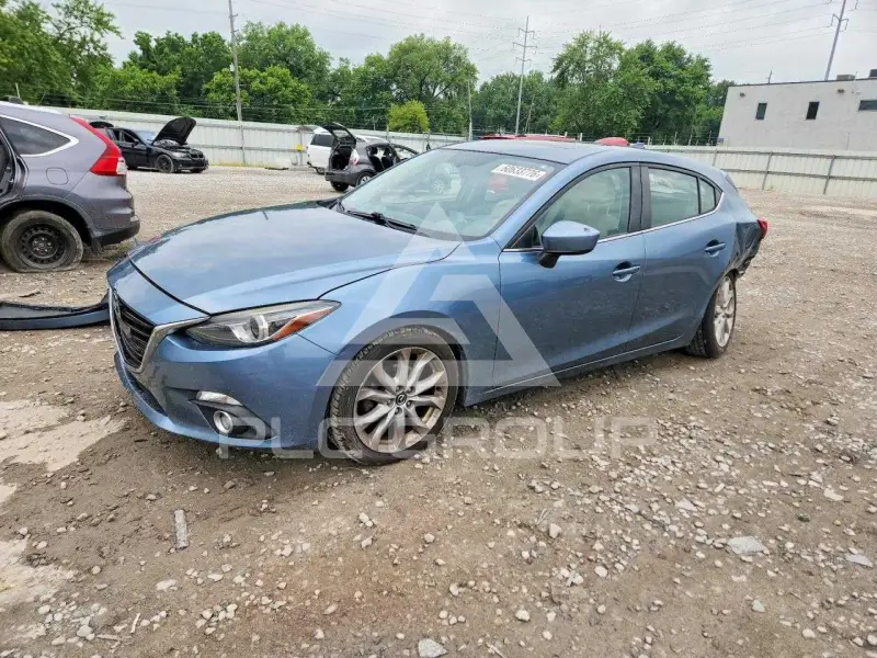 2016 Mazda 3 фото