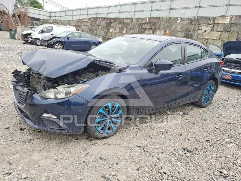 2016 Mazda 3 photo