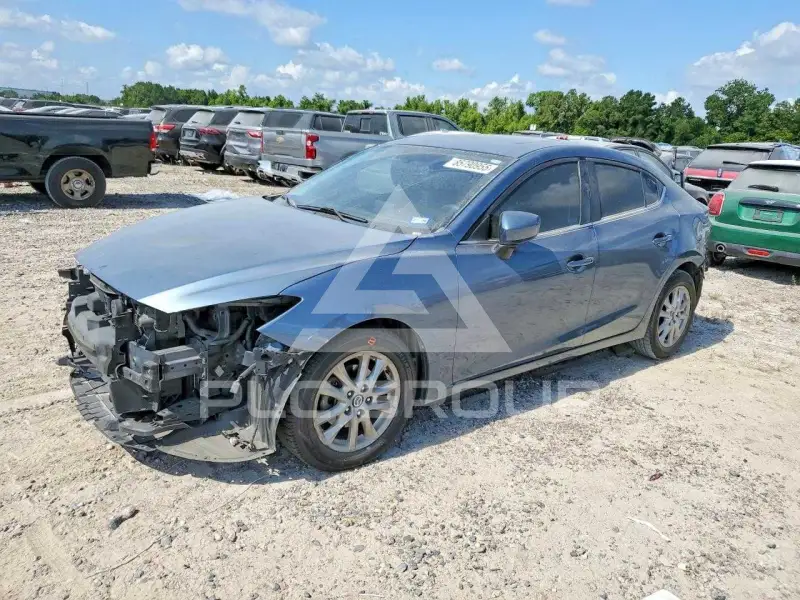 2016 Mazda 3 photo