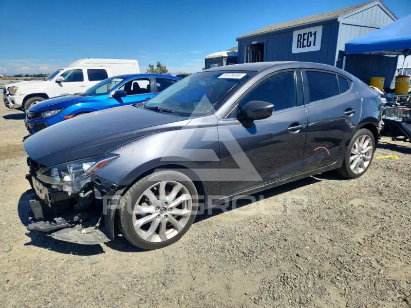 2016 Mazda 3 фото