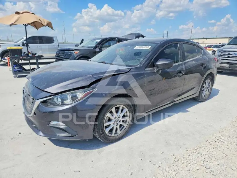 2016 Mazda 3 photo