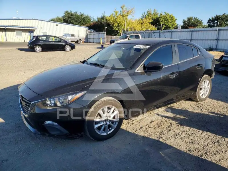 2016 Mazda 3 photo
