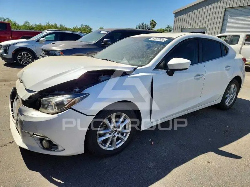 2016 Mazda 3 photo