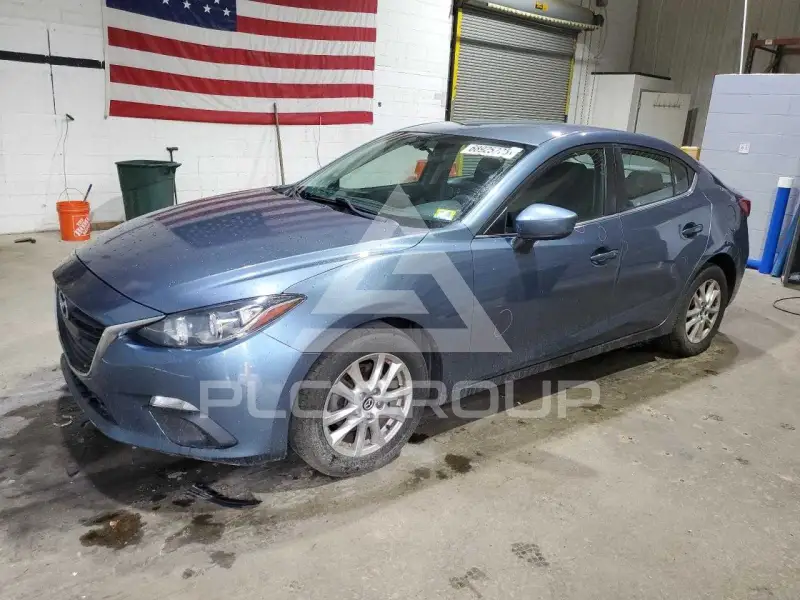 2016 Mazda 3 photo