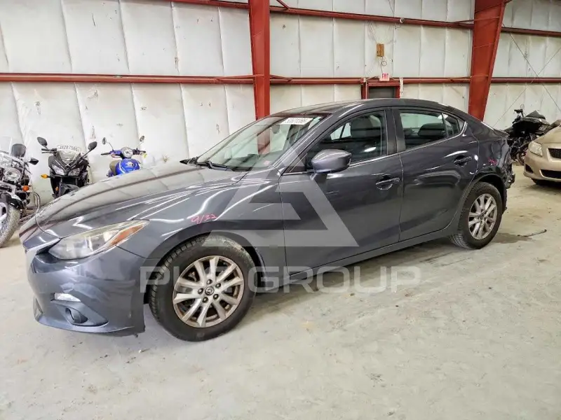 2016 Mazda 3 фото