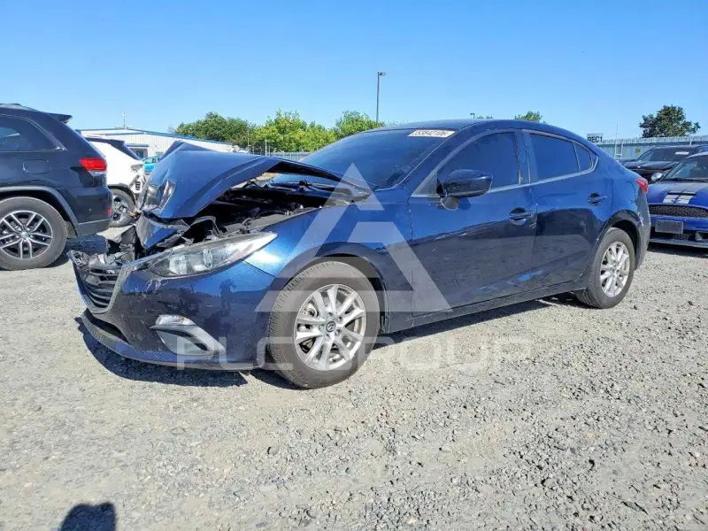 2016 Mazda 3 photo