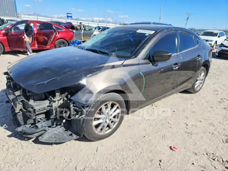 2016 Mazda 3 фото